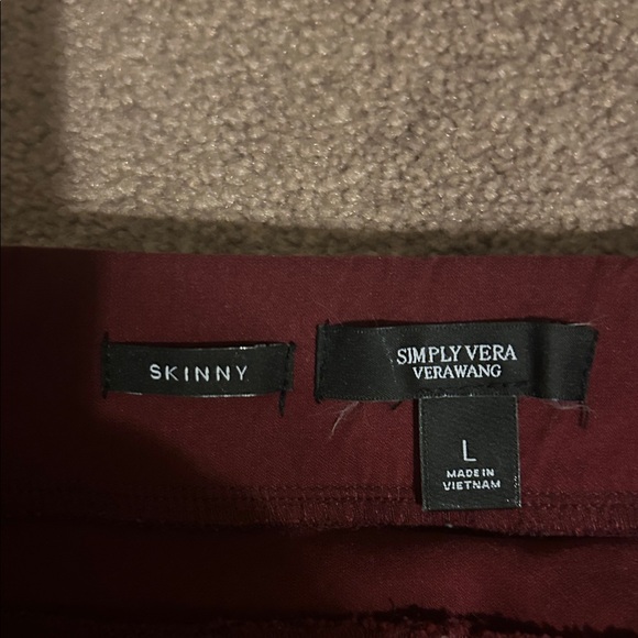 Simply Vera Vera Wang Maroon Skinny Pants - Picture 2 of 3